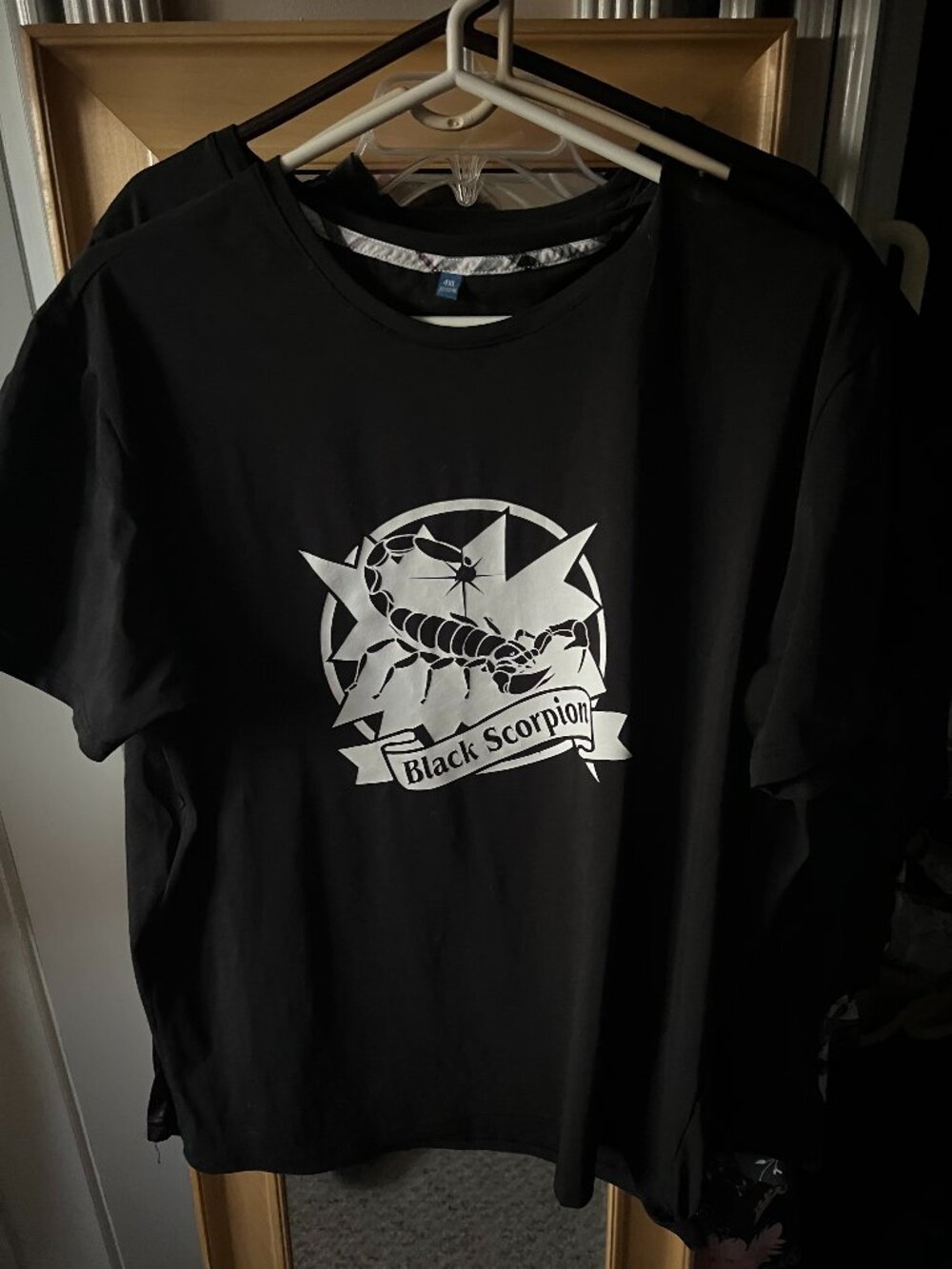 BLACK SCORPION T SHIRT